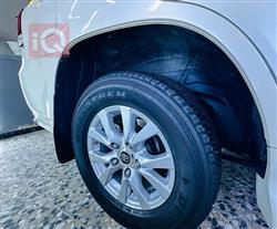 تۆیۆتا لاند کروزەر